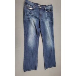 Levis Demi Curve Classic Straight Leg‎ Jeans Medium Wash Size 16 Mid Rise